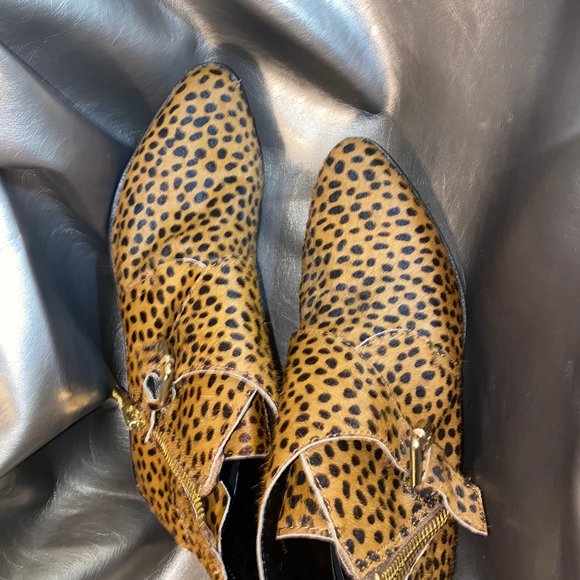 DV Leopard Ankle Bootie Calf Hair 6.5 GORGEOUS bnwot - Picture 4 of 9